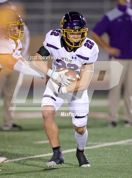 Thumbnail 1 in Grapevine vs. Wylie (UIL Class 5A Division 2 Bi-District Playoff) photogallery.