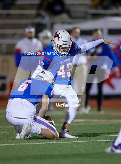 Thumbnail 1 in Grapevine vs. Wylie (UIL Class 5A Division 2 Bi-District Playoff) photogallery.