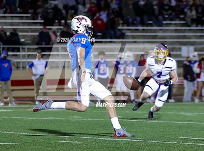 Thumbnail 1 in Grapevine vs. Wylie (UIL Class 5A Division 2 Bi-District Playoff) photogallery.