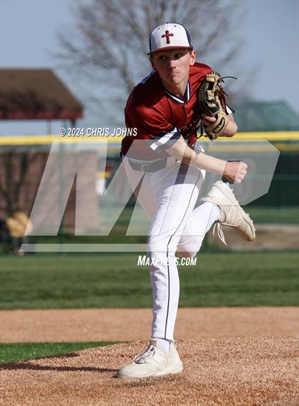 Thumbnail 1 in Gibault Catholic @ Belleville West photogallery.