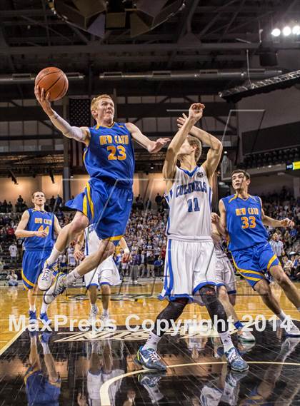 Thumbnail 2 in Newport Central Catholic vs Covington Catholic (KHSAA Ninth Region Final)  photogallery.