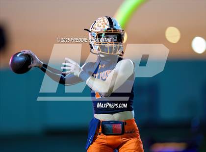 Thumbnail 2 in West @ Pilot Point (UIL 3A D1 Football Bi-District) photogallery.