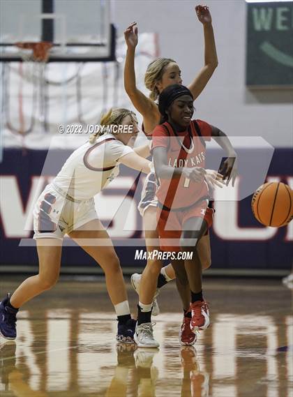Thumbnail 3 in Independence @ Lewisburg photogallery.