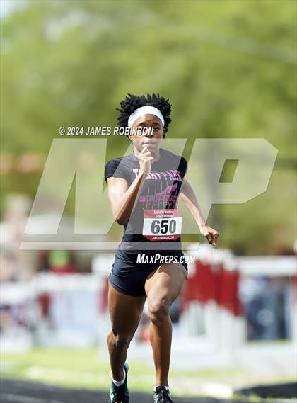 Thumbnail 1 in Lewis James Invitational (100 Meter) photogallery.