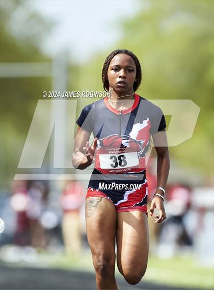 Thumbnail 3 in Lewis James Invitational (100 Meter) photogallery.