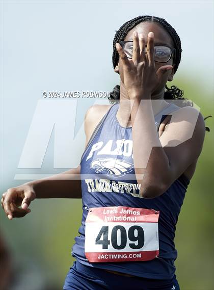 Thumbnail 2 in Lewis James Invitational (100 Meter) photogallery.