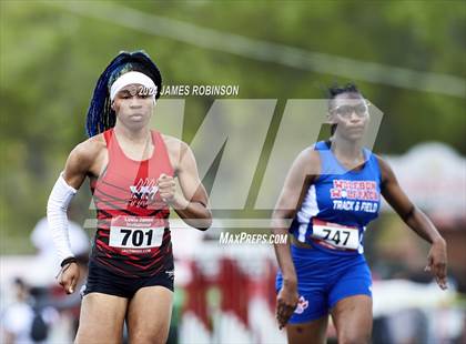 Thumbnail 1 in Lewis James Invitational (100 Meter) photogallery.
