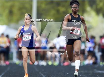 Thumbnail 3 in Lewis James Invitational (100 Meter) photogallery.