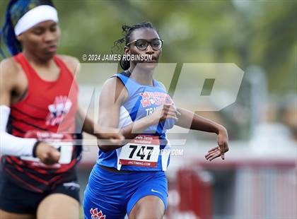 Thumbnail 1 in Lewis James Invitational (100 Meter) photogallery.