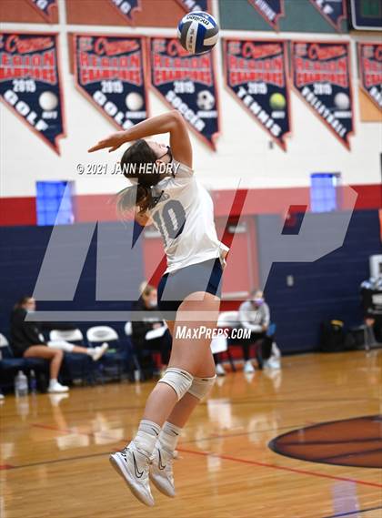 Thumbnail 2 in La Costa Canyon vs. Green Valley (Durango Fall Classic) photogallery.