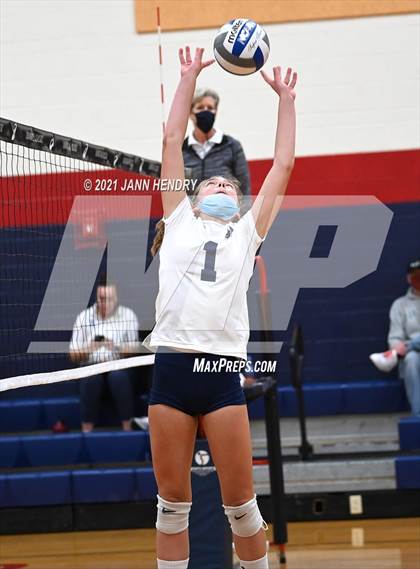 Thumbnail 1 in La Costa Canyon vs. Green Valley (Durango Fall Classic) photogallery.
