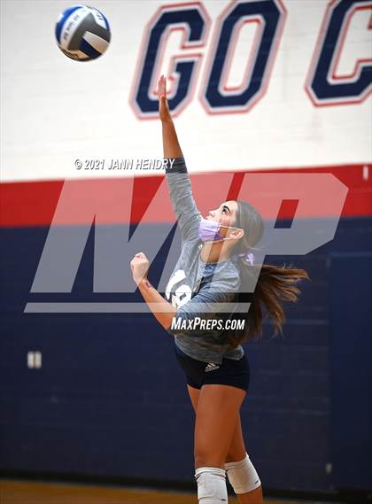 Thumbnail 2 in La Costa Canyon vs. Green Valley (Durango Fall Classic) photogallery.