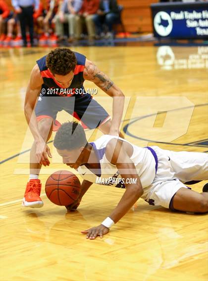 Thumbnail 2 in Brandeis @ Warren photogallery.