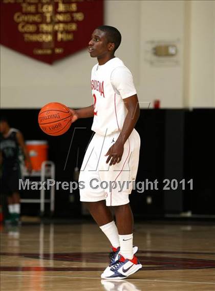Thumbnail 3 in De La Salle vs. Pasadena (Oaks Christian Tournament) photogallery.