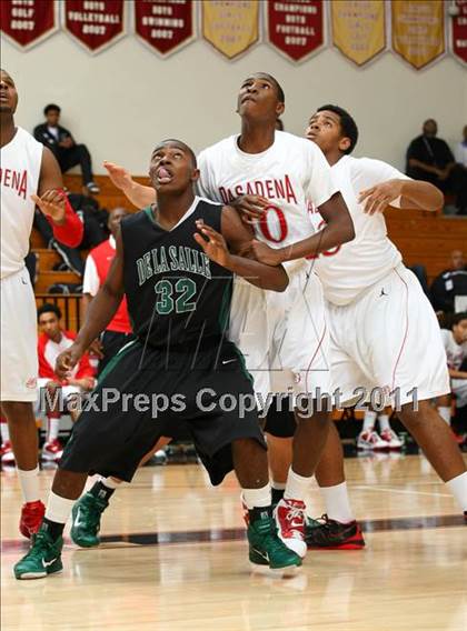 Thumbnail 3 in De La Salle vs. Pasadena (Oaks Christian Tournament) photogallery.