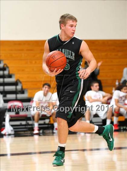 Thumbnail 2 in De La Salle vs. Pasadena (Oaks Christian Tournament) photogallery.