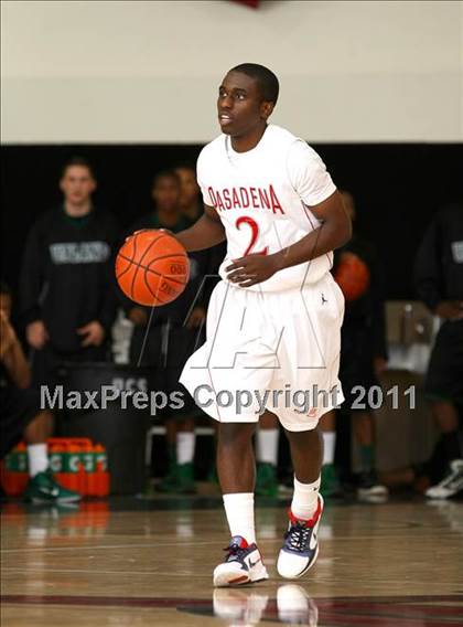 Thumbnail 2 in De La Salle vs. Pasadena (Oaks Christian Tournament) photogallery.