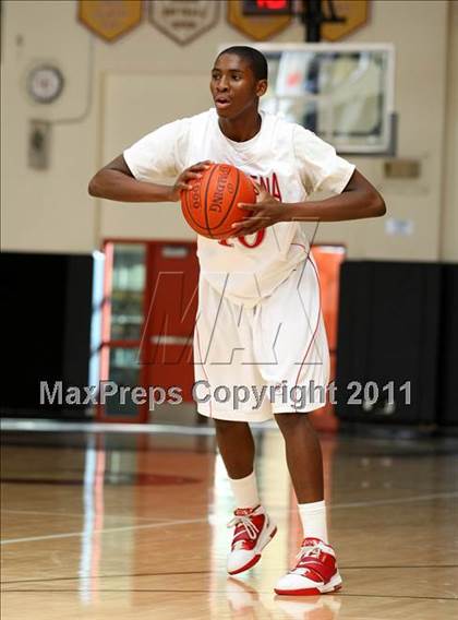 Thumbnail 3 in De La Salle vs. Pasadena (Oaks Christian Tournament) photogallery.