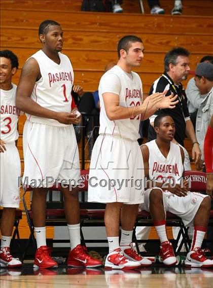 Thumbnail 3 in De La Salle vs. Pasadena (Oaks Christian Tournament) photogallery.