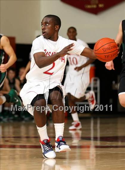 Thumbnail 3 in De La Salle vs. Pasadena (Oaks Christian Tournament) photogallery.