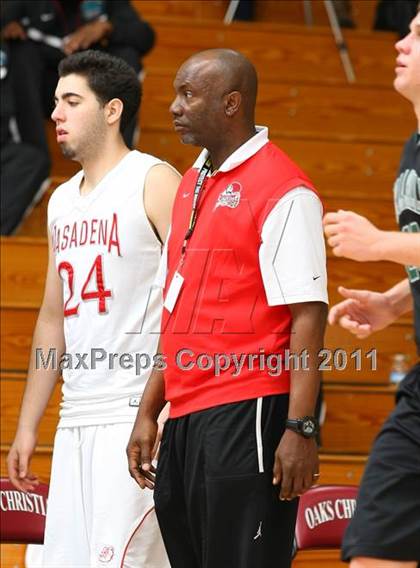 Thumbnail 1 in De La Salle vs. Pasadena (Oaks Christian Tournament) photogallery.