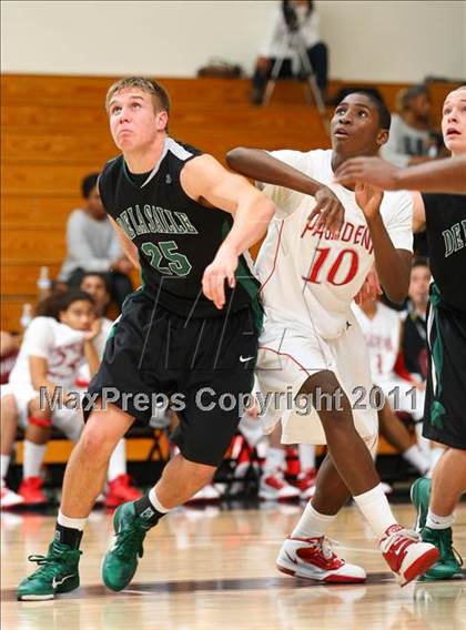 Thumbnail 1 in De La Salle vs. Pasadena (Oaks Christian Tournament) photogallery.