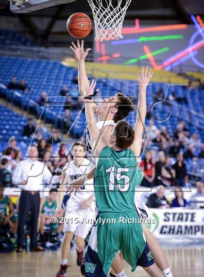 Thumbnail 1 in Woodinville vs. Union (WIAA 4A Playoff) photogallery.