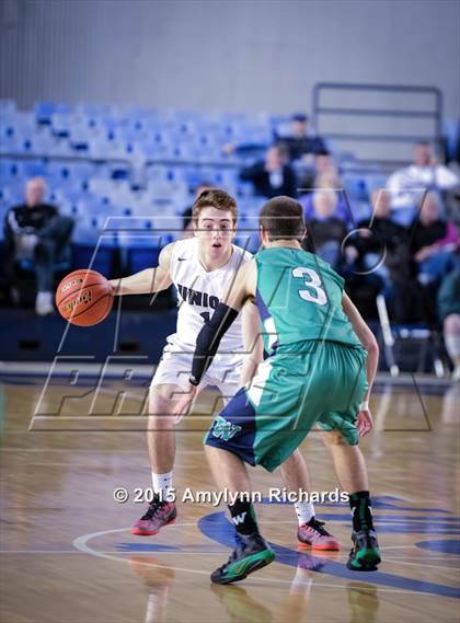 Thumbnail 3 in Woodinville vs. Union (WIAA 4A Playoff) photogallery.