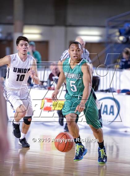 Thumbnail 1 in Woodinville vs. Union (WIAA 4A Playoff) photogallery.
