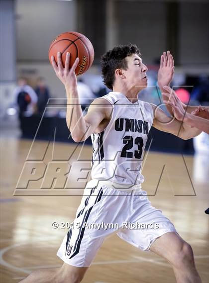 Thumbnail 3 in Woodinville vs. Union (WIAA 4A Playoff) photogallery.