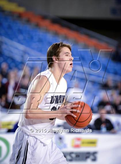 Thumbnail 2 in Woodinville vs. Union (WIAA 4A Playoff) photogallery.