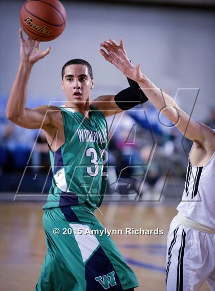 Thumbnail 3 in Woodinville vs. Union (WIAA 4A Playoff) photogallery.