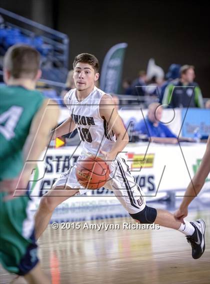 Thumbnail 1 in Woodinville vs. Union (WIAA 4A Playoff) photogallery.