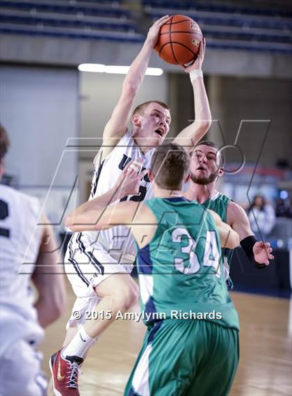 Thumbnail 1 in Woodinville vs. Union (WIAA 4A Playoff) photogallery.