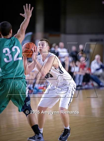 Thumbnail 1 in Woodinville vs. Union (WIAA 4A Playoff) photogallery.
