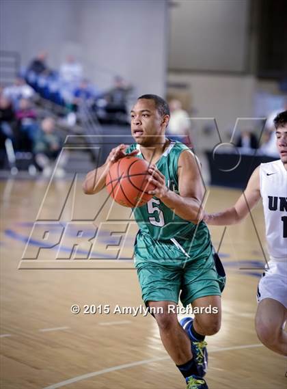 Thumbnail 1 in Woodinville vs. Union (WIAA 4A Playoff) photogallery.
