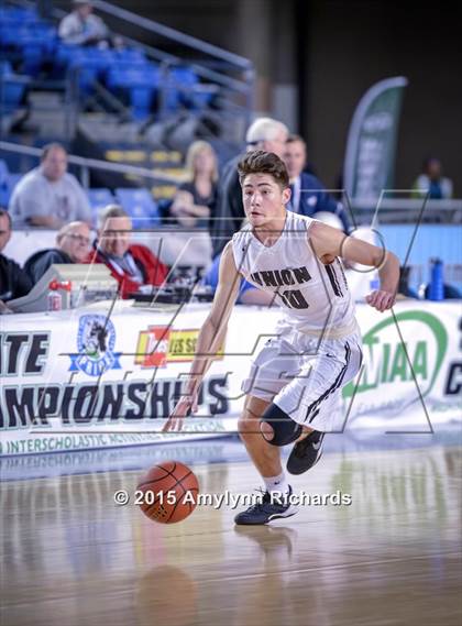 Thumbnail 1 in Woodinville vs. Union (WIAA 4A Playoff) photogallery.