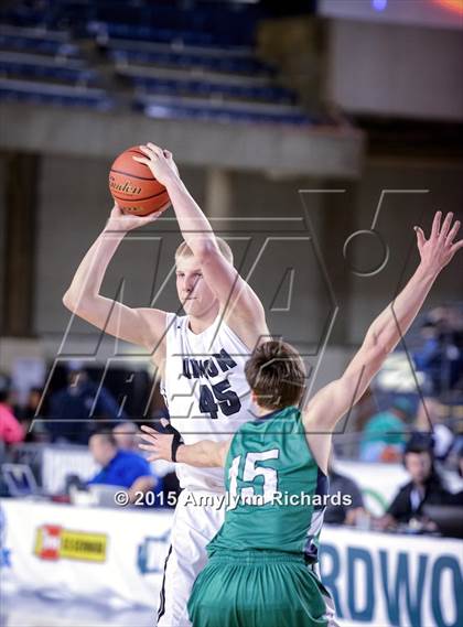 Thumbnail 3 in Woodinville vs. Union (WIAA 4A Playoff) photogallery.