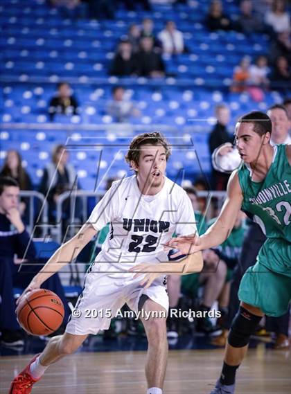 Thumbnail 2 in Woodinville vs. Union (WIAA 4A Playoff) photogallery.