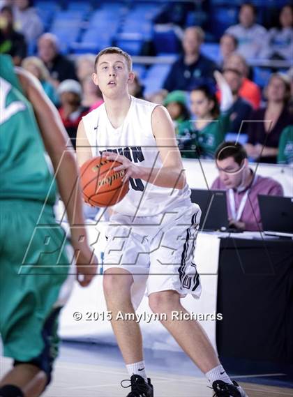 Thumbnail 1 in Woodinville vs. Union (WIAA 4A Playoff) photogallery.