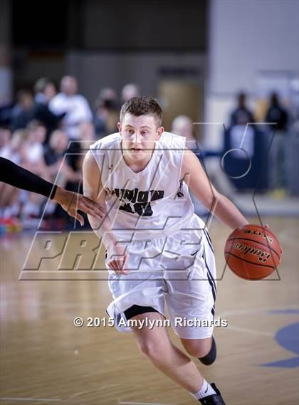 Thumbnail 2 in Woodinville vs. Union (WIAA 4A Playoff) photogallery.