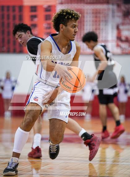 Thumbnail 1 in GV Christian vs. Sage Ridge (NIAA Class 1A State Boys Quarterfinal) photogallery.