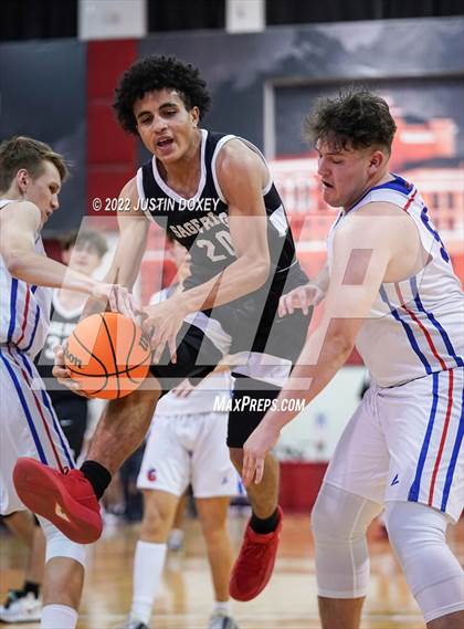 Thumbnail 3 in GV Christian vs. Sage Ridge (NIAA Class 1A State Boys Quarterfinal) photogallery.