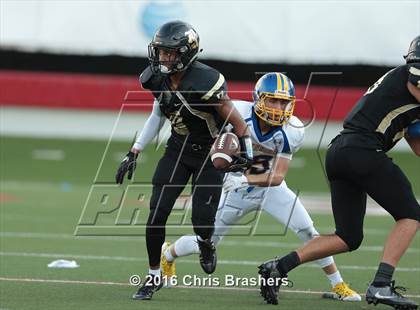 Thumbnail 3 in Robinson vs. Lakeside photogallery.
