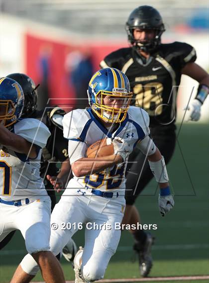 Thumbnail 1 in Robinson vs. Lakeside photogallery.