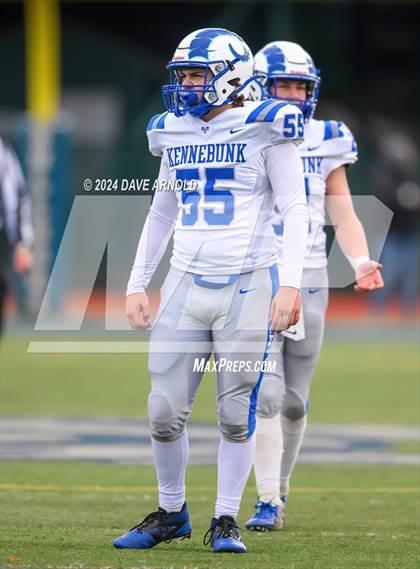 Thumbnail 2 in Kennebunk vs. Falmouth (MPA Class B State Final) photogallery.