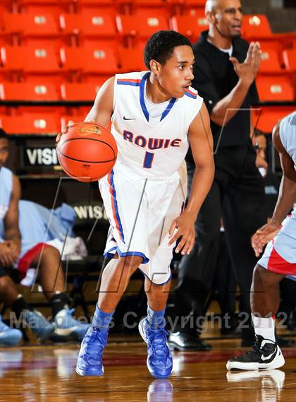 Thumbnail 2 in Hirschi vs. Bowie (DFW Basketball Challenge) photogallery.