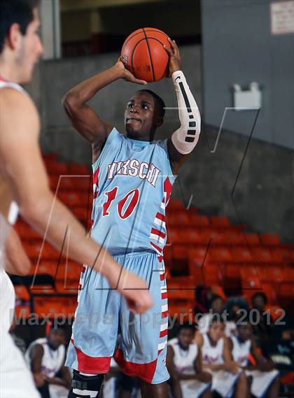 Thumbnail 2 in Hirschi vs. Bowie (DFW Basketball Challenge) photogallery.