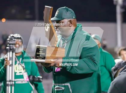 Thumbnail 1 in Moreau Catholic vs Lindsay (CIF Div-7AA Championship) photogallery.