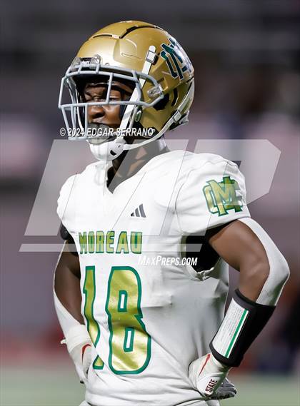 Thumbnail 1 in Moreau Catholic vs Lindsay (CIF Div-7AA Championship) photogallery.